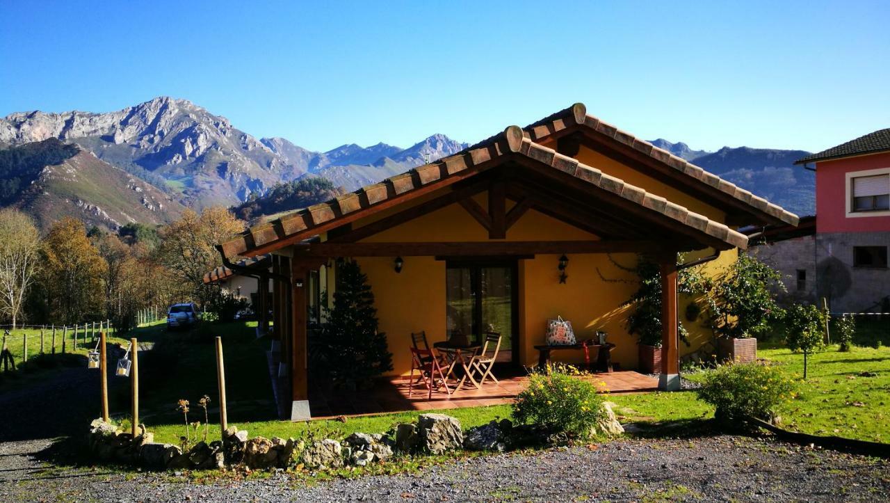 Casas Rurales Entrecastaños Onís Exterior foto
